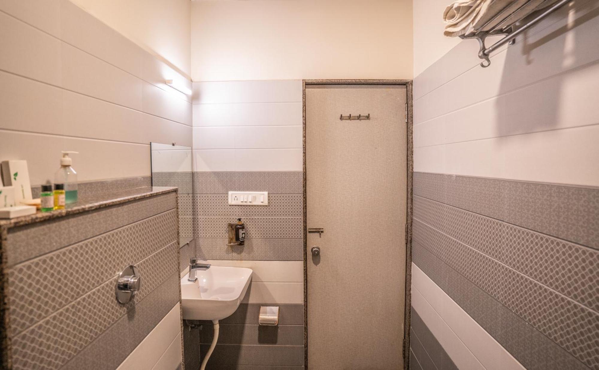 Hotel Naman Udajpur Zewnętrze zdjęcie