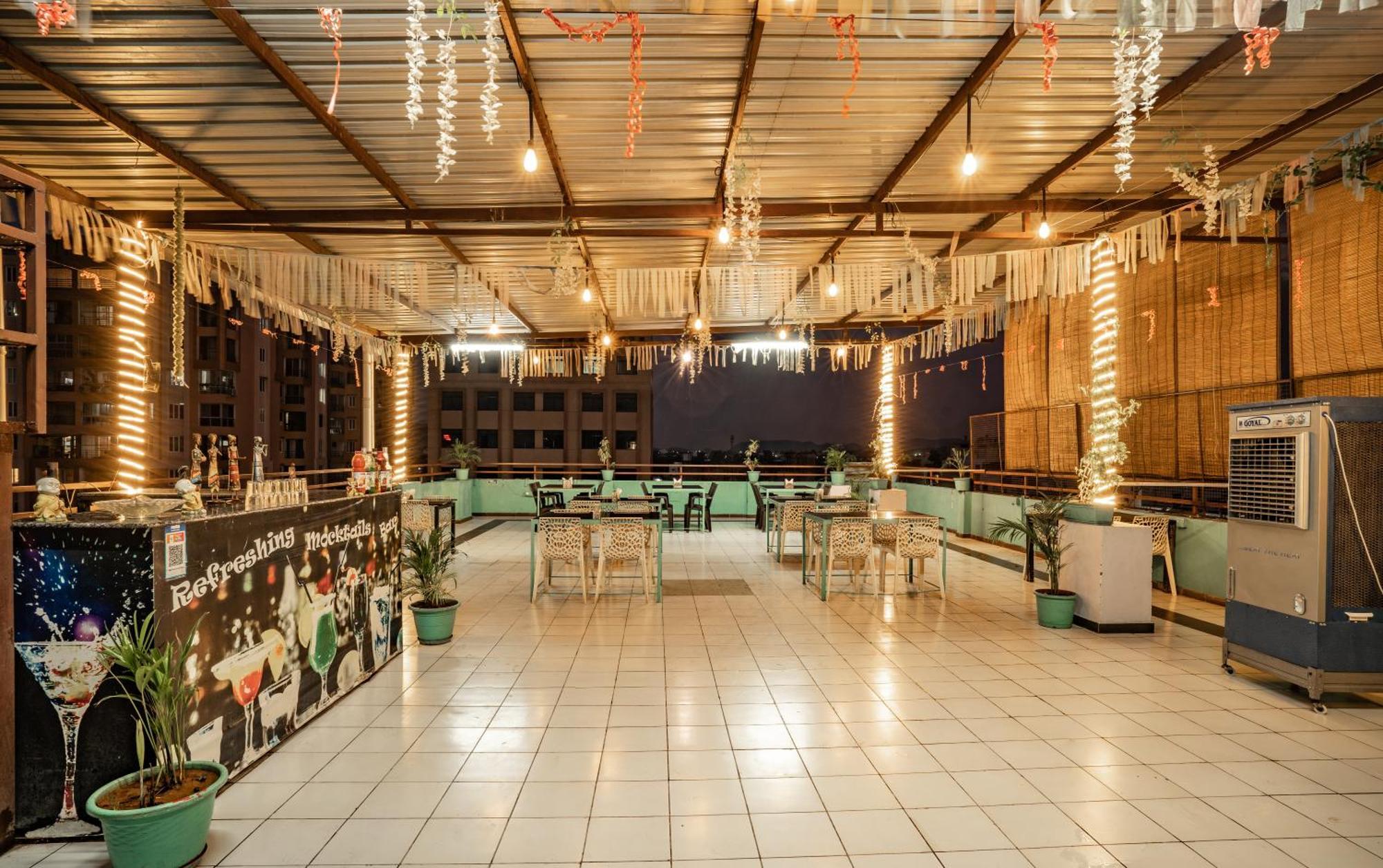 Hotel Naman Udajpur Zewnętrze zdjęcie