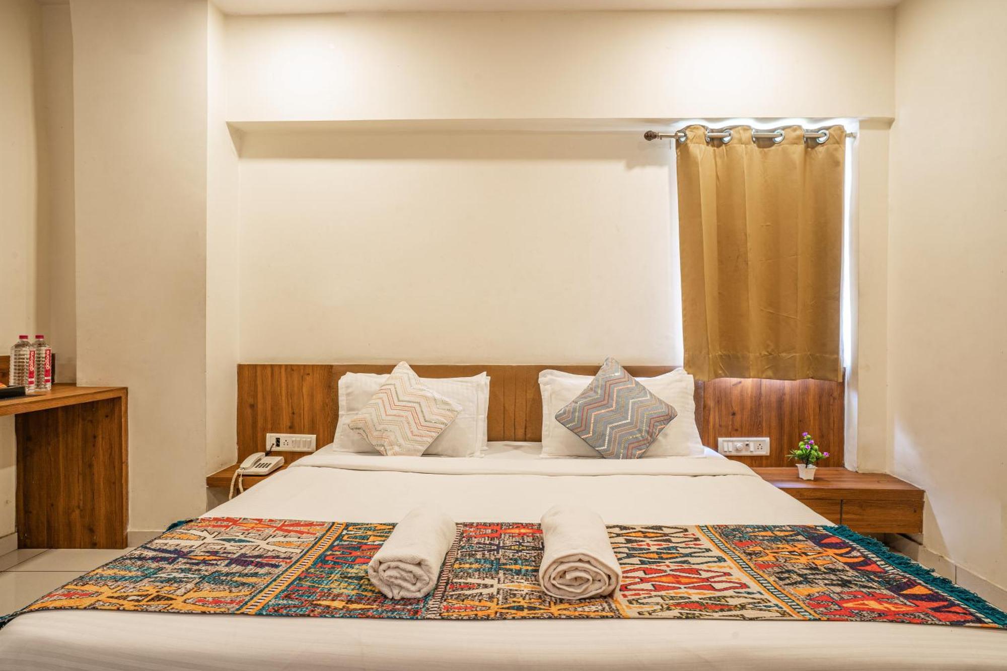 Hotel Naman Udajpur Zewnętrze zdjęcie