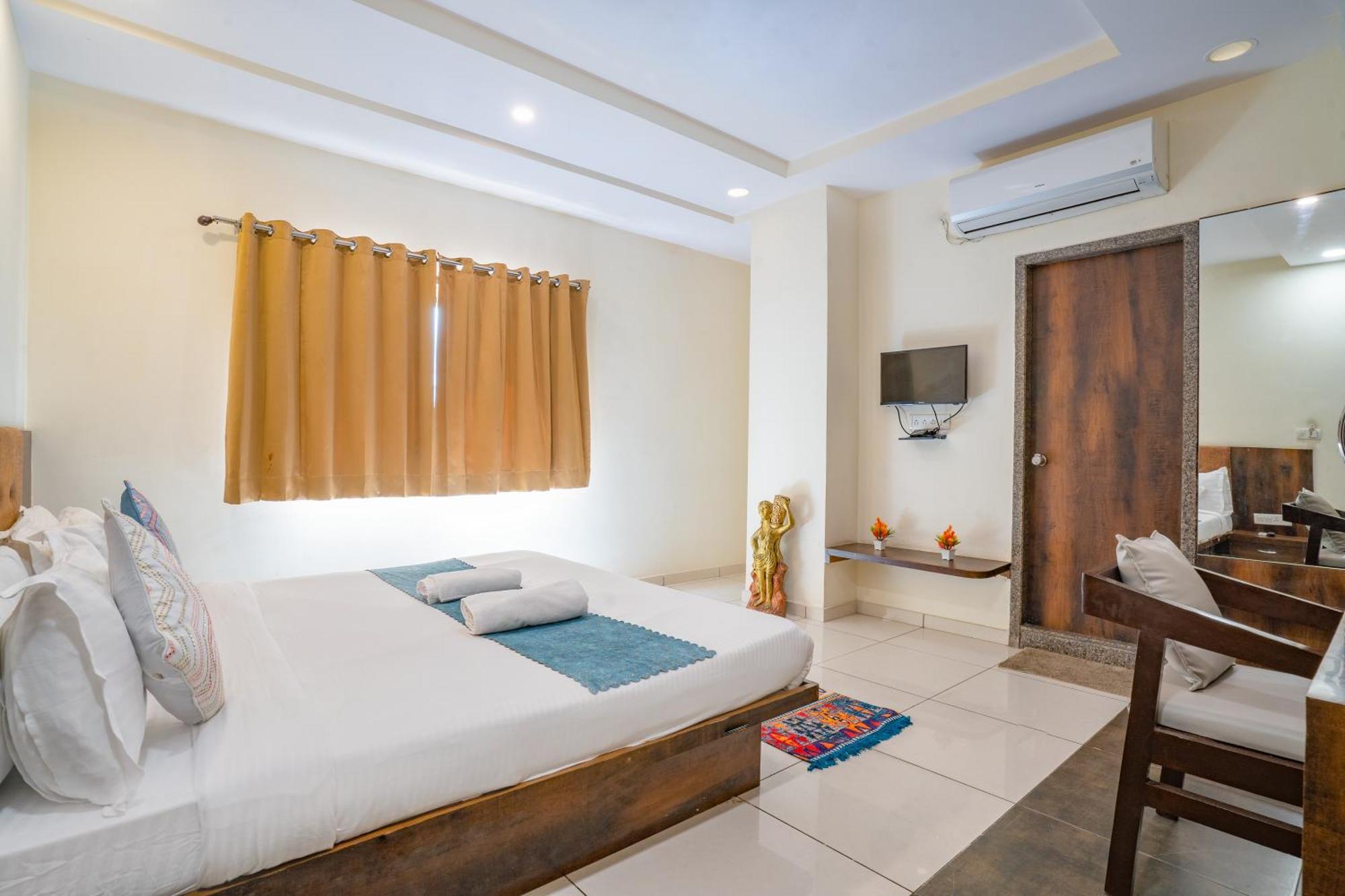Hotel Naman Udajpur Zewnętrze zdjęcie