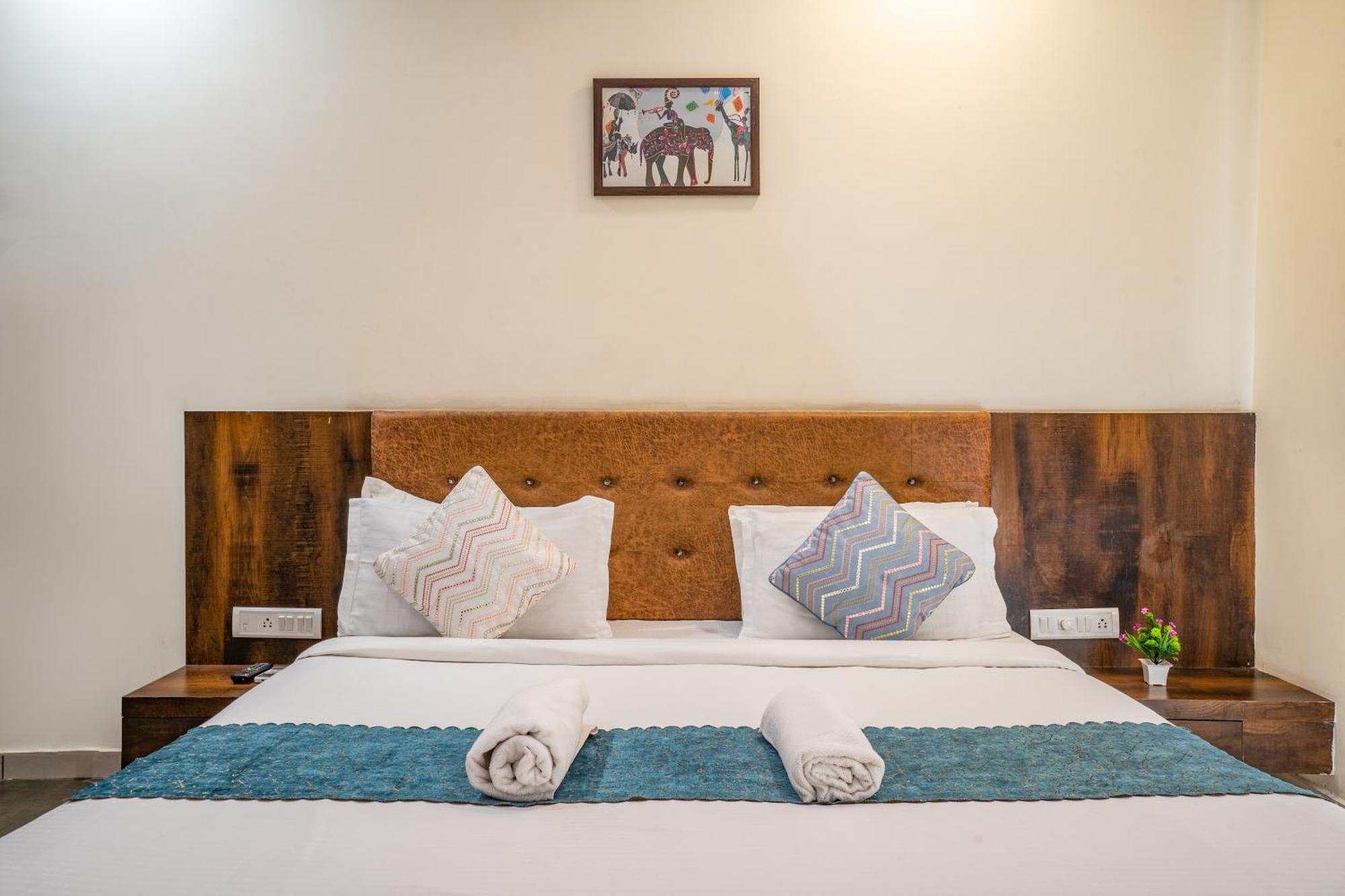Hotel Naman Udajpur Zewnętrze zdjęcie